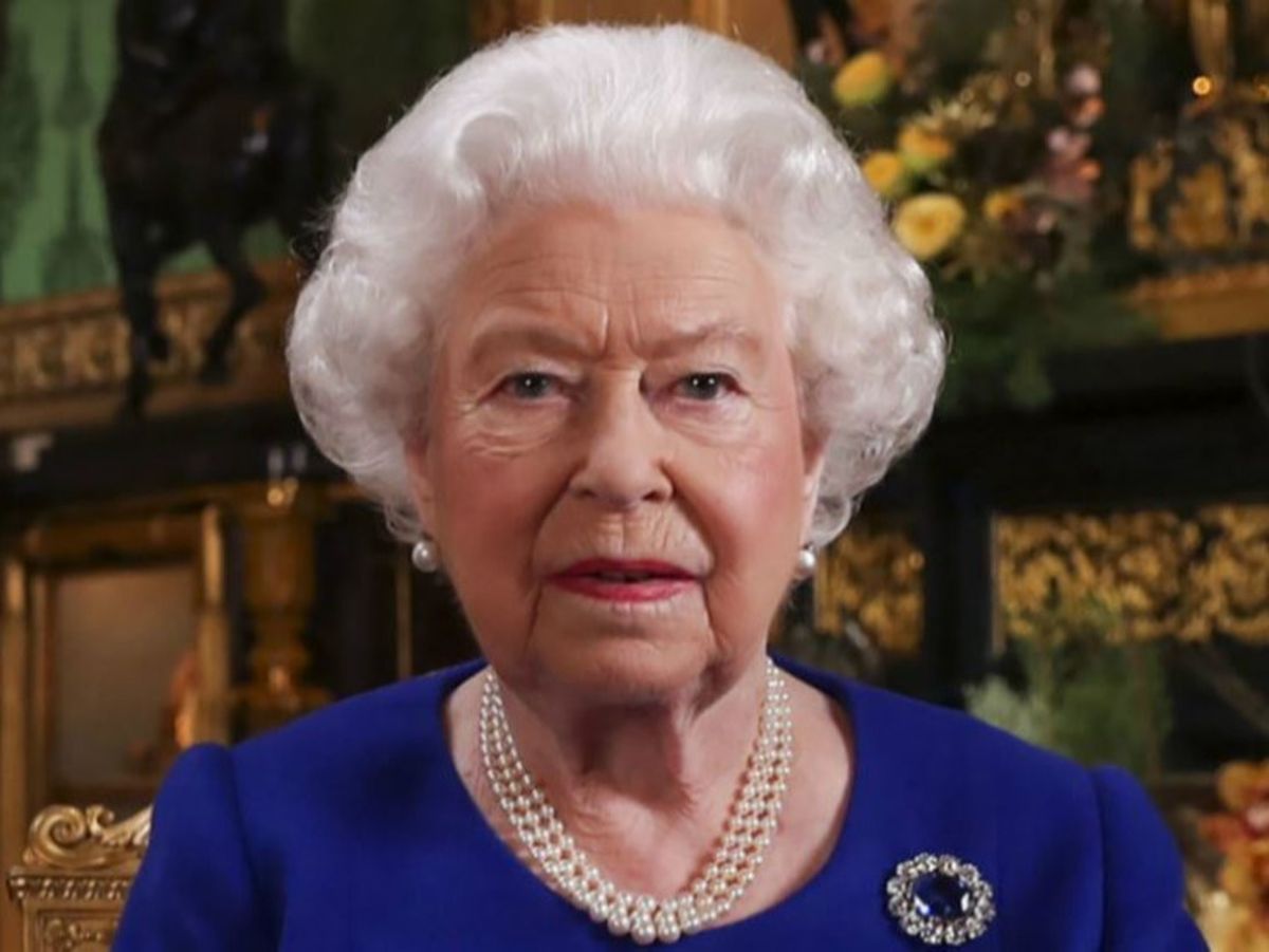 Regina Elisbaeta a II-a, decizie radicală după ce Prințul Harry a anunțat că va lansa un volum cu memorii