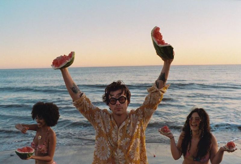 Talentul ascuns al lui Harry Styles:„Poate să miște de pe loc obiecte de 226 de kilograme”. Cine l-a dat de gol?! 