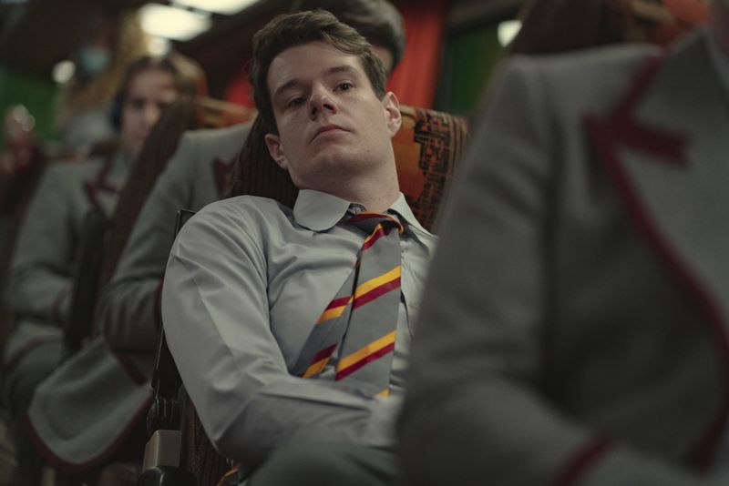 Au apărut primele imagini din sezonul 3 al serialului ” Sex Education”