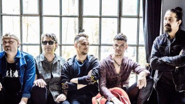 Formația Vama, turneu în zece oraşe din ţară: ”Vrem să oferim oamenilor muzica noastră în spații frumoase”