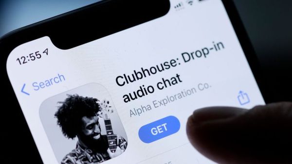 Veste bună pentru utilizatorii ClubHouse! Platforma a renunțat la sistemul de acces pe bază de invitaţie