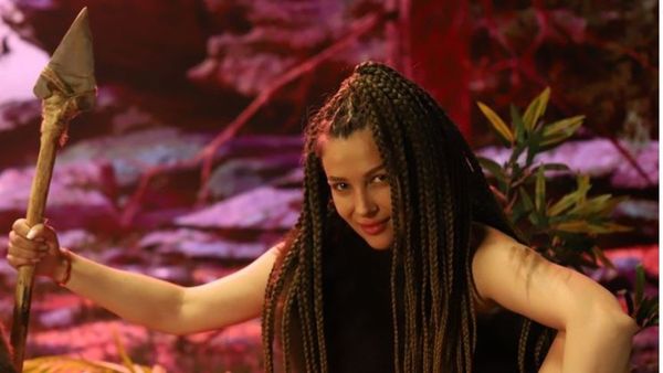 Lora și Marius Moga au lansat „Vrei sa te mint” 