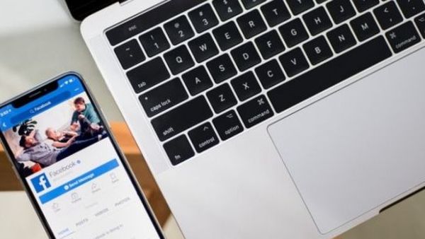 Facebook implementează un sistem de rugăciuni online 