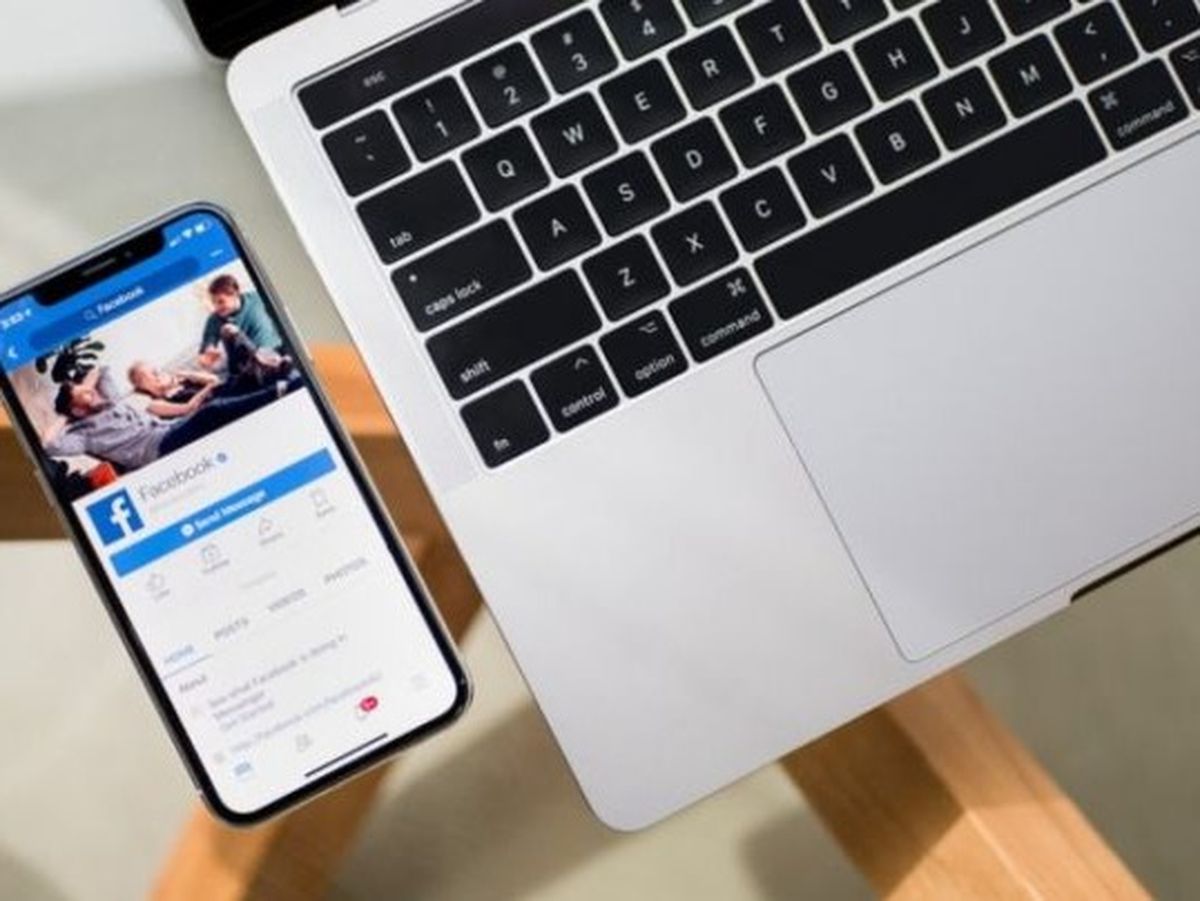 Facebook implementează un sistem de rugăciuni online 