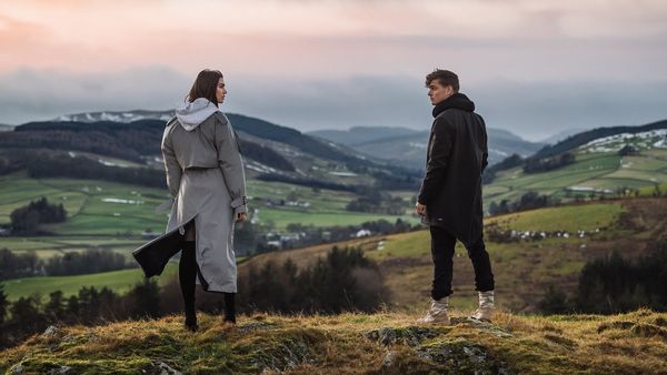MARTIN GARRIX & DUA LIPA - Scared To Be Lonely