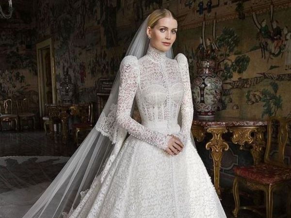 Nepoata prințesei Diana, Lady Kitty Spencer, s-a căsătorit! Milionarul care i-a devenit soț e mai mare cu 32 de ani