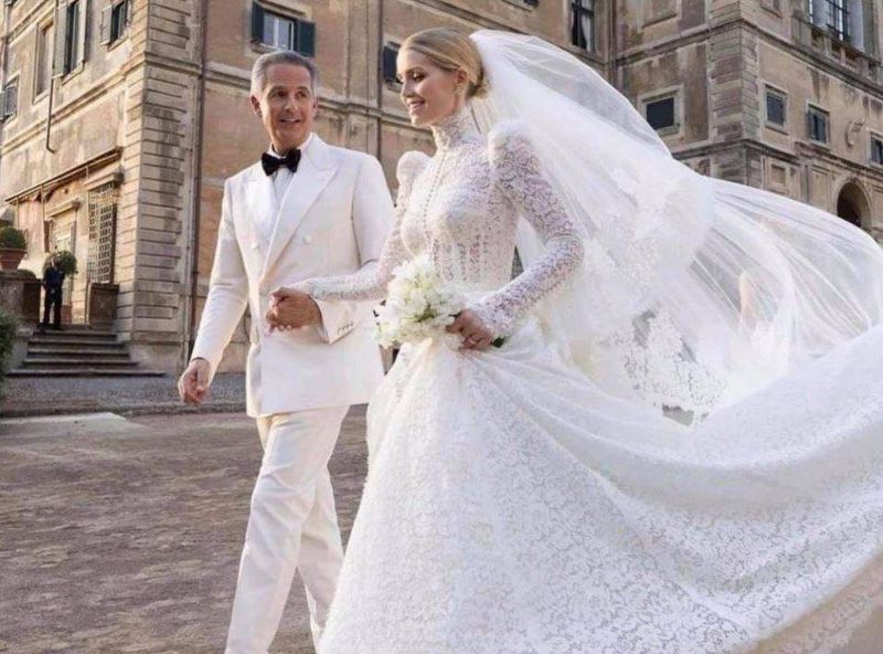 Nepoata prințesei Diana, Lady Kitty Spencer, s-a căsătorit! Milionarul care i-a devenit soț e mai mare cu 32 de ani