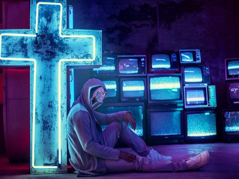 SICKICK, artistul care face furori în online în întreaga lume, vine la SAGA Festival