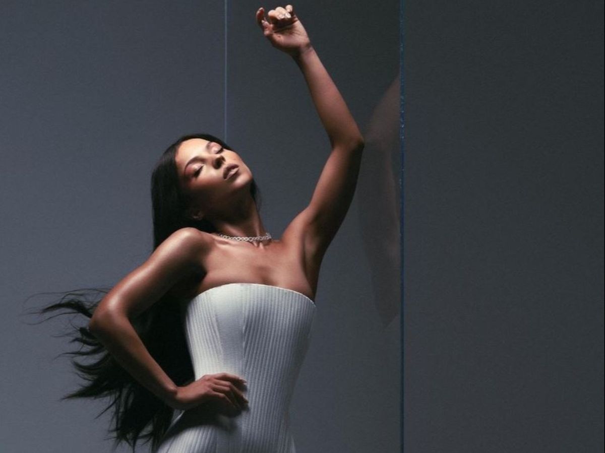 AMI a lansat piesa O fată obișnuită