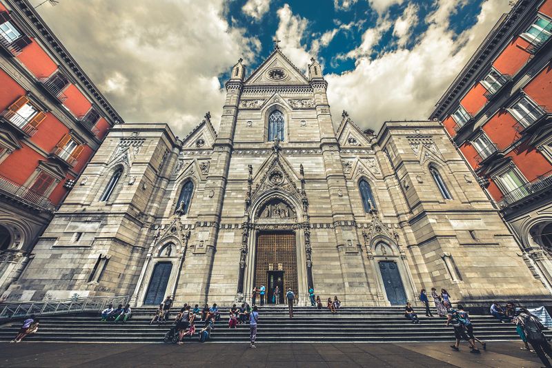 Cele mai frumoase locuri pe care să le vizitezi în Napoli. FOTO