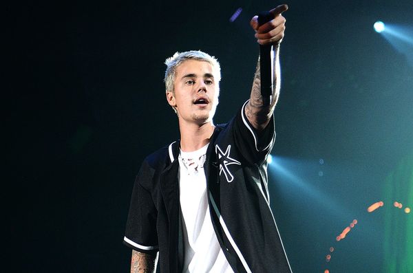 La ce a ajuns să facă reclamă Justin Bieber pe final de 2021