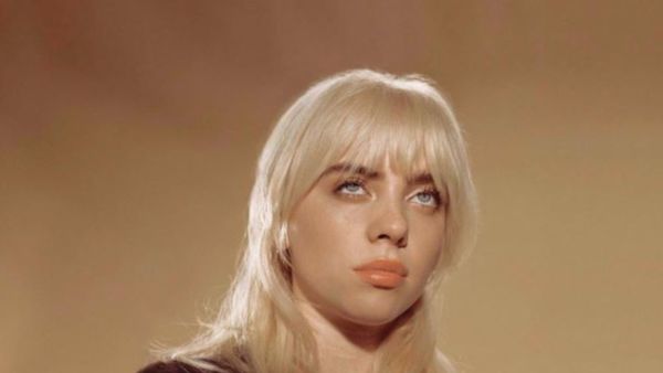 Billie Eilish a lansat albumul ”Happier Than Ever”