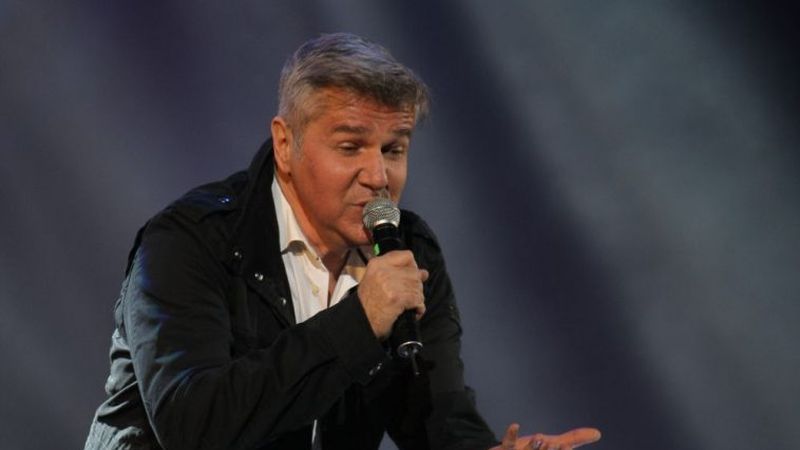 Ce studii are Dan Bittman, liderul formației rock Holograf