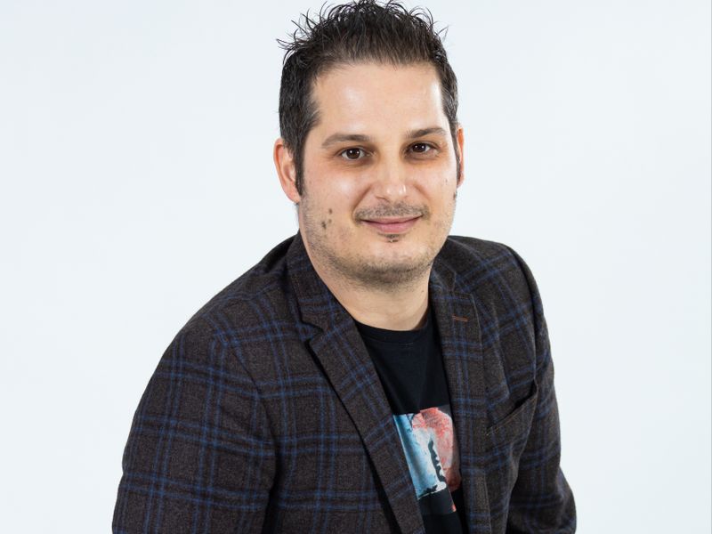 Matinalul „Scularea!” cu Țibulcă și Orlando a intrat în vacanță. Matinalul de vacanță va fi prezentat de Cosmin Dimăncescu 