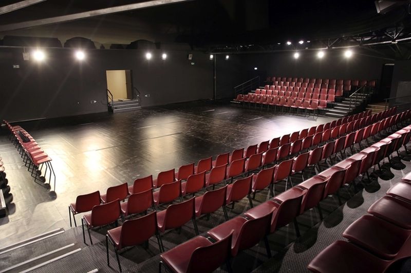 Teatrul Naţional I.L. Caragiale Bucureşti : Spectacolele în aer liber vor fi reluate din 10 august