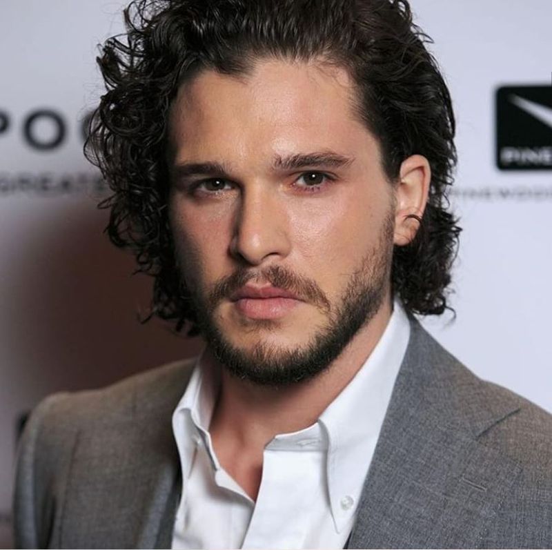 Kit Harington, protagonistul serialului „Game Of Thrones”, dezvăluiri despre lupta sa cu alcoolismul şi depresia