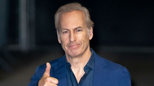 Actorul Bob Odenkirk, primele declarații după atacul de cord suferit pe platourile de filmare: ”Mă simt foarte bine”