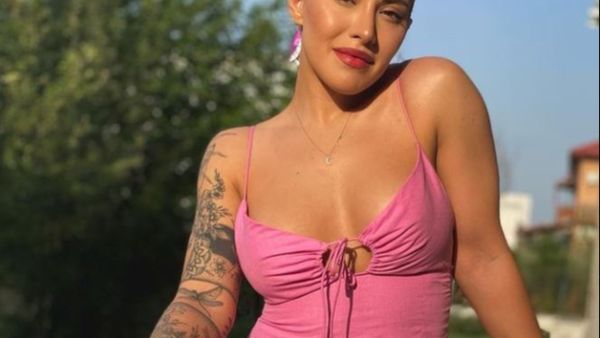 Nicoleta Nucă, prima recație după ce a fost acuzată că își photoshopează abdomenul: ”Lucrez la greu la sală pentru acest Photoshop”