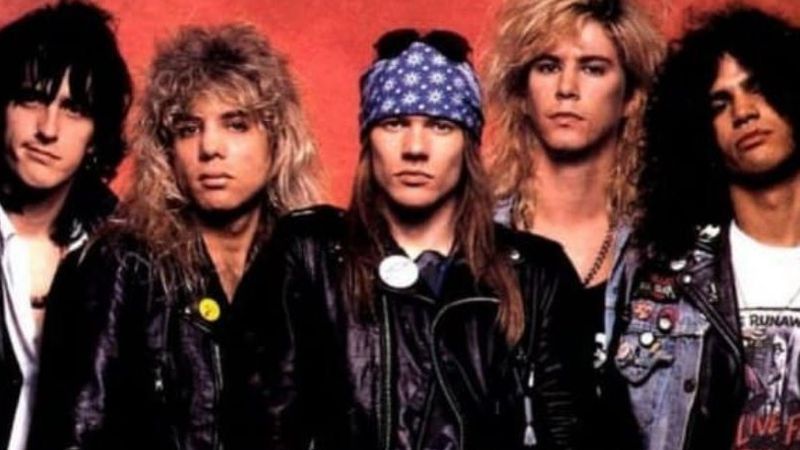 Legendara trupă Guns N&rsquo; Roses a lansat prima piesă după reformarea trupei