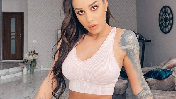 Câți euro încasează din Youtube Ștefania, iubita lui Speak