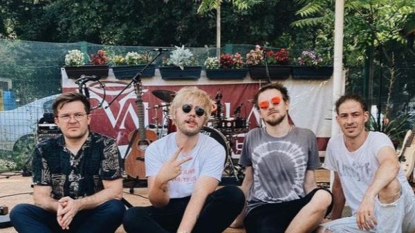 Dimitri`s Bats a lansat piesa "She"