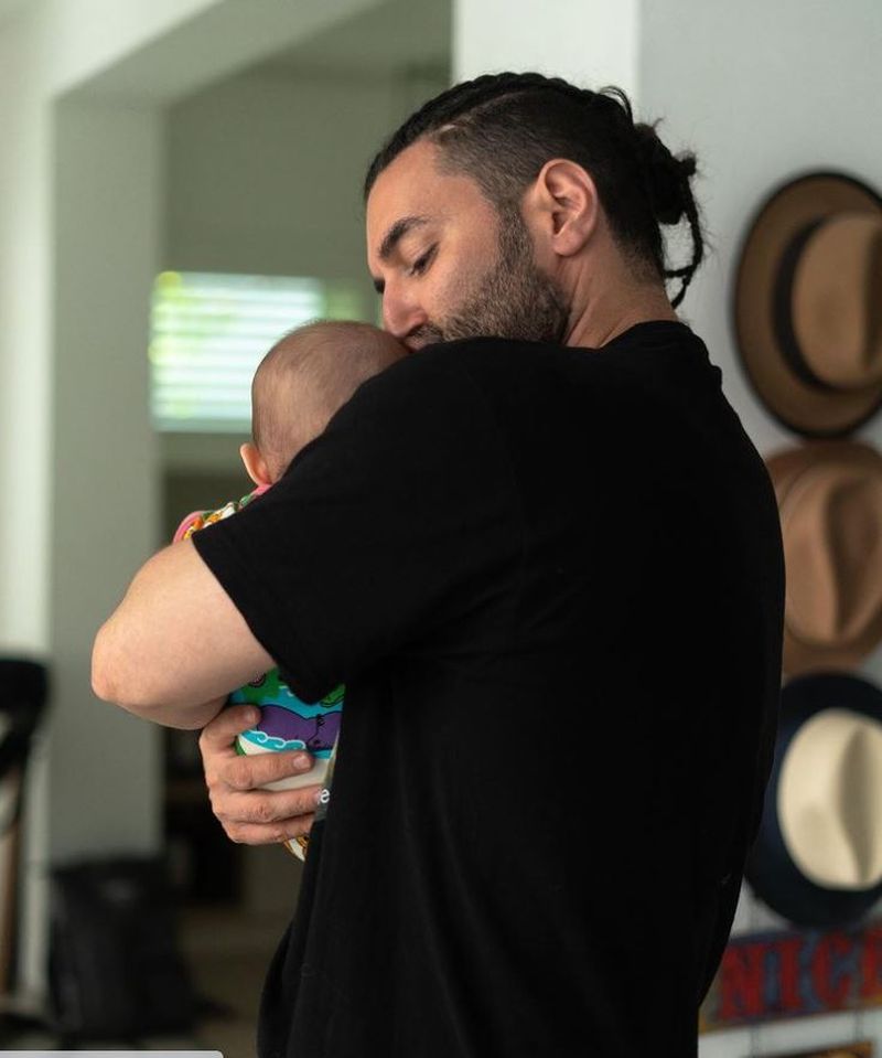 Smiley, o nouă imagine emoționantă cu fiica sa, Josephine! Cum s-au fotografiat cei doi: ”„Procedeu rapid de a uita toate grijile”