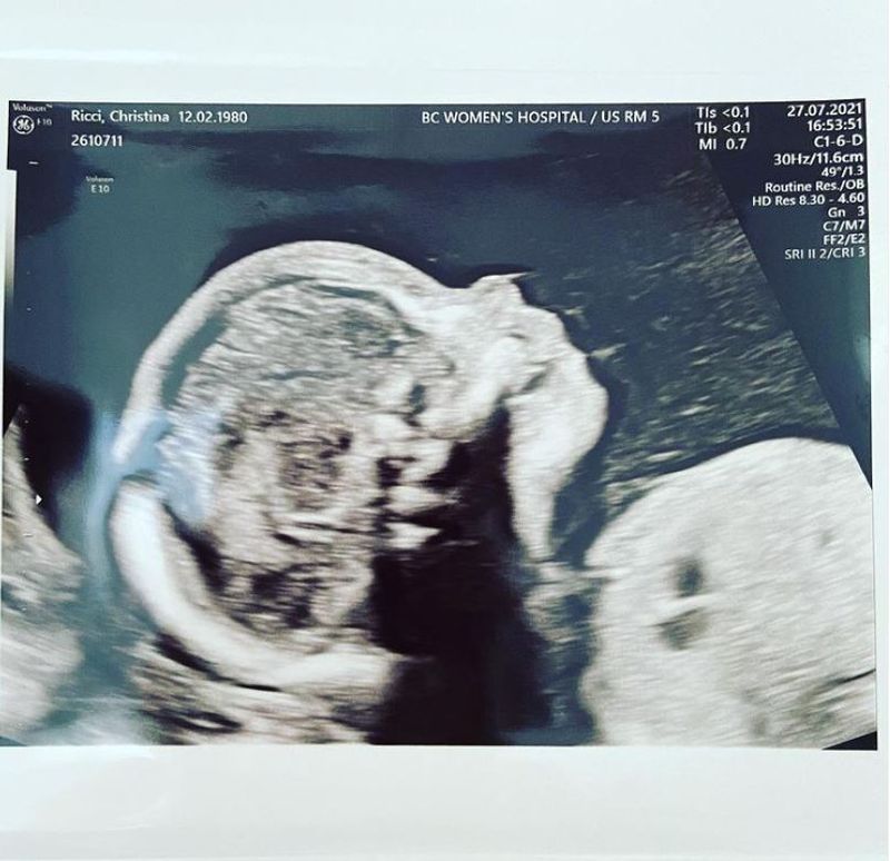 Christina Ricci, însărciantă cu hairstylistul ei! Prima imagine cu actrița însărcinată 