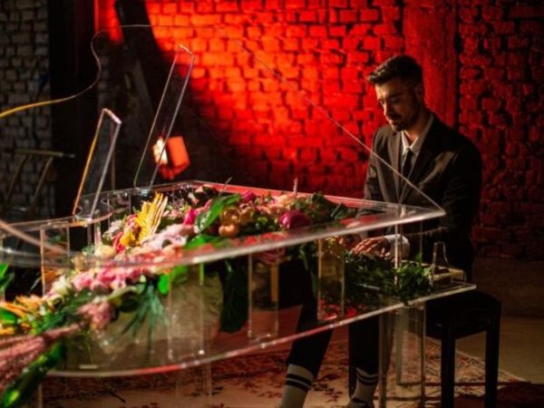 Liviu Teodorescu a lansat piesa &rdquo;&Icirc;ți dau inima de tot&rdquo;