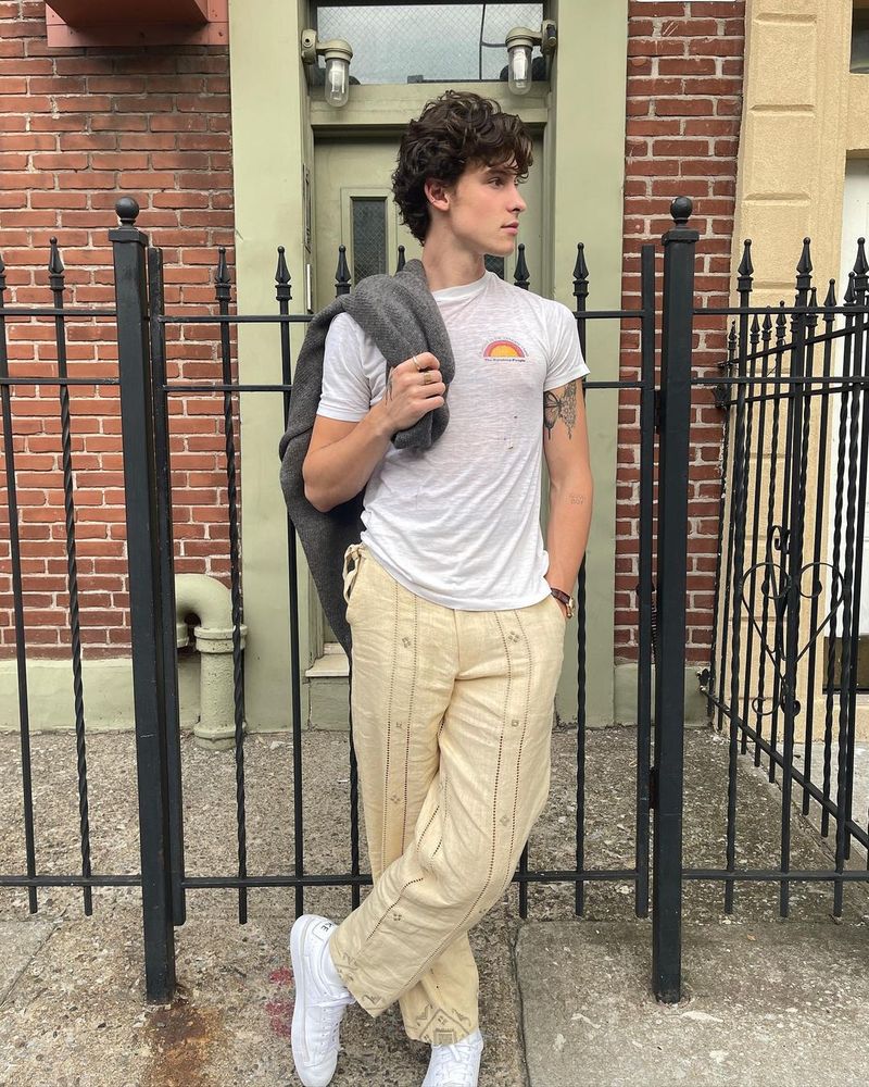 Shawn Mendes a lansat single-ul ”Summer Of Love”, în colaborare cu Tainy