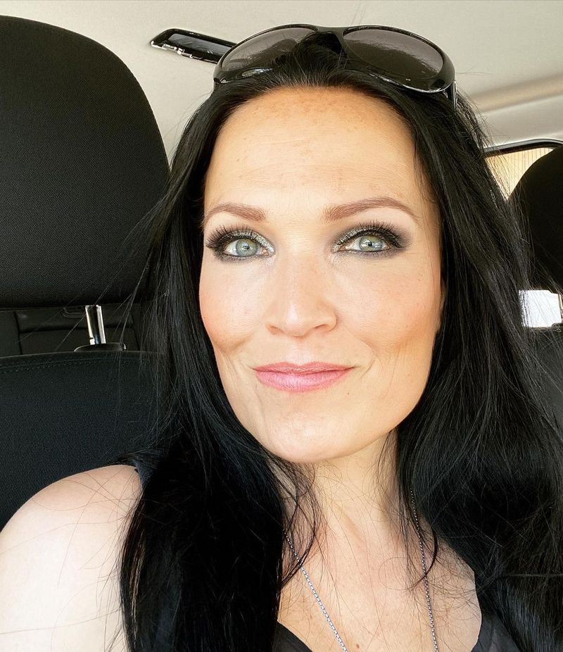 Artista finlandeză Tarja Turunen, fosta solistă a trupei Nightwish, va concerta, în octombrie 2022, la Bucureşti şi Cluj-Napoca