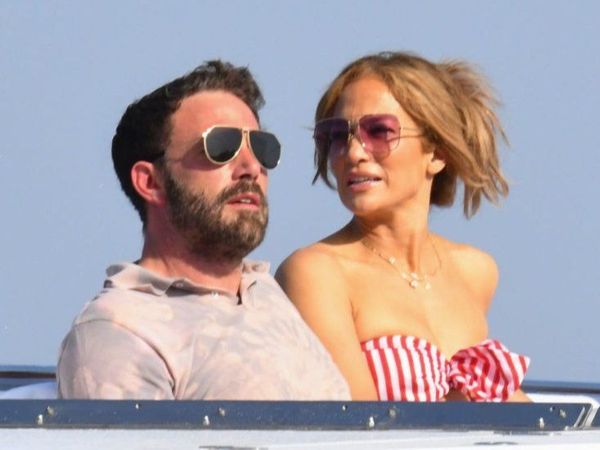 JLo va fi cerută de soție? Ben Affleck, surprins &icirc;ntr-un celebru magazin de bijuterii
