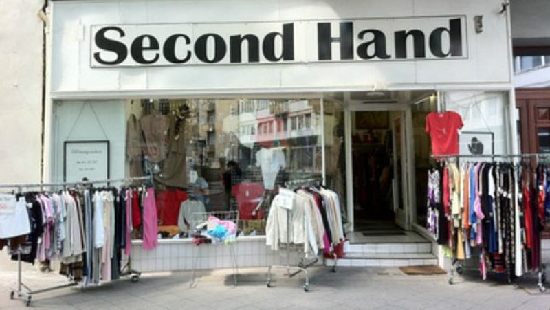 25 august. Ziua Națională a garderobei de tip Second Hand, în America