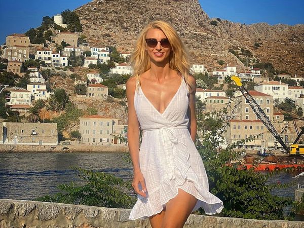 Andreea Bălan, ținta fanilor din mediul online! Ce detaliu au observat internauții la ultima fotografie publicată de artistă