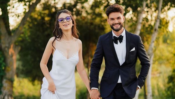 Cleopatra Stratan a purtat la nuntă cerceii din videoclipul piesei ”Ghiță”: ”Sunt preferații mei!”