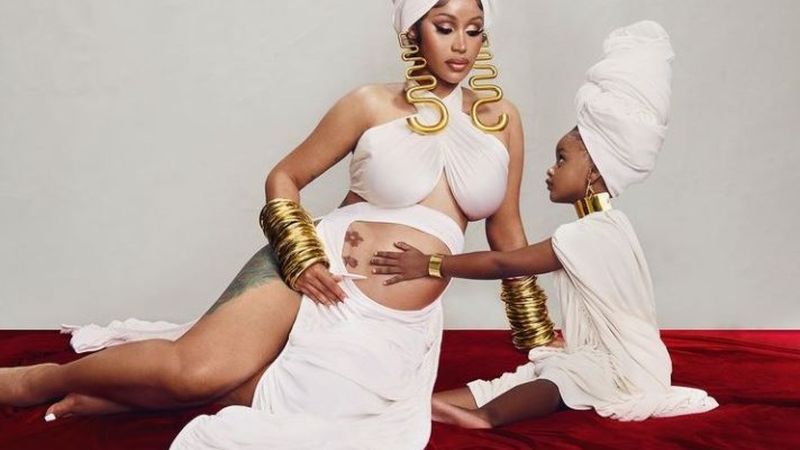 Cardi B a devenit mamă pentru a doua oară! Imagini emoționante cu familia sa