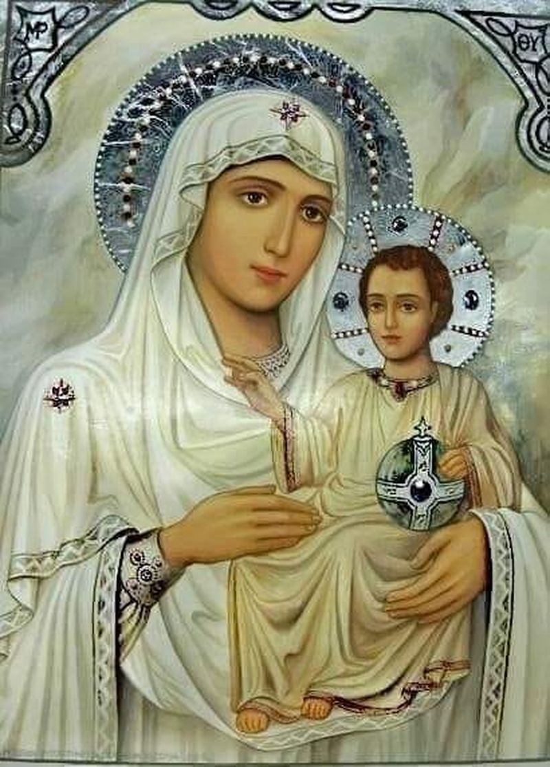 Tradiții și obiceiuri de Sfânta Maria Mică. De ce este bine să dai de pomană struguri și prune astăzi