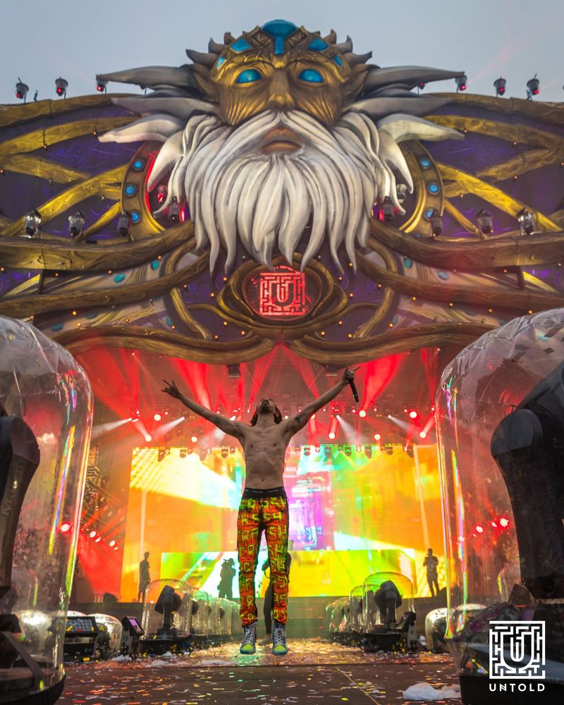 Programul tuturor scenelor de la Untold 2021. Cine cântă pe scena principală și cine urcă pe cele secundare