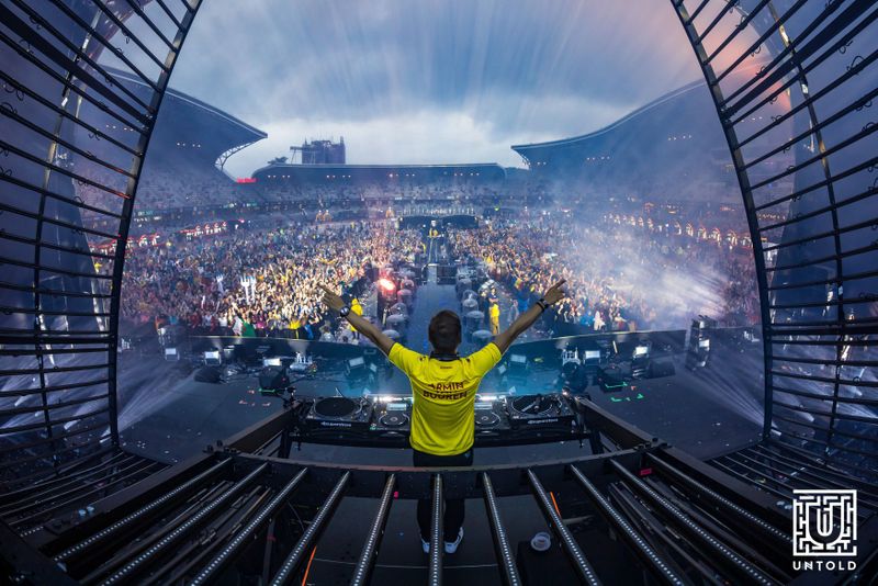 Programul tuturor scenelor de la Untold 2021. Cine cântă pe scena principală și cine urcă pe cele secundare