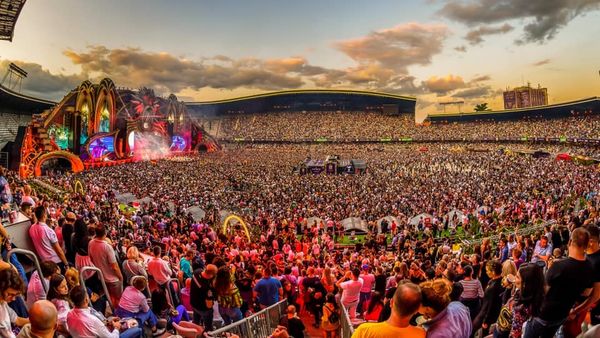 Live Video ziua a doua de Untold 2021. Fedde le Grand, Martin Garrix și Paul van Dyk urcă pe scenă la noapte