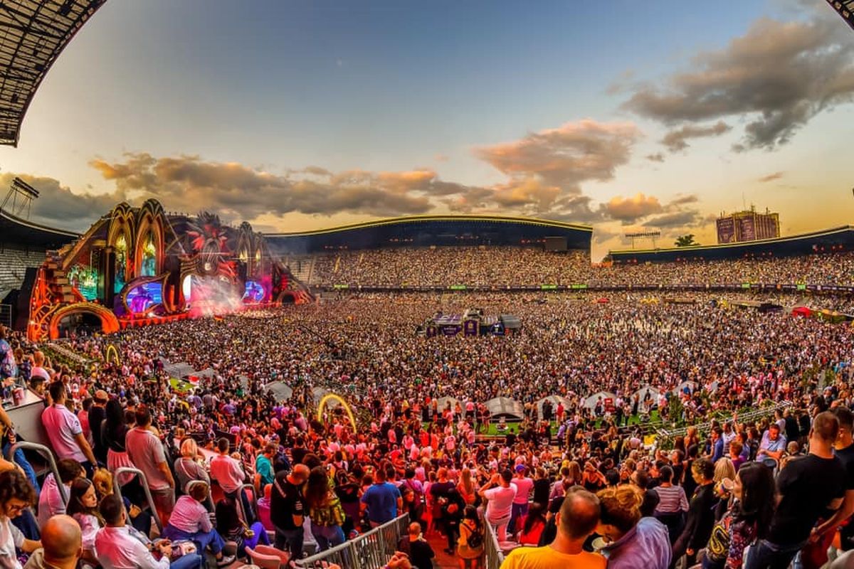 Live Video ziua a doua de Untold 2021. Fedde le Grand, Martin Garrix, sau Paul van Dyk urcă pe scenă la noapte