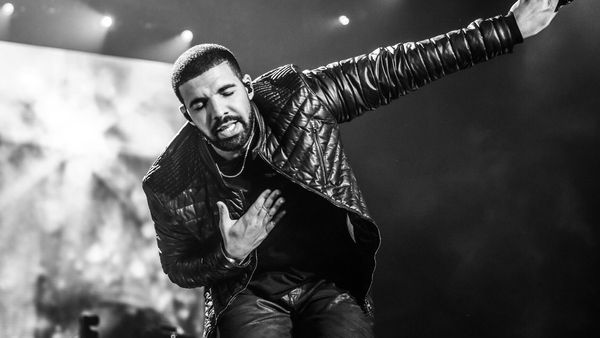 Ce record a reușit să bată Drake pe platforma Spotify