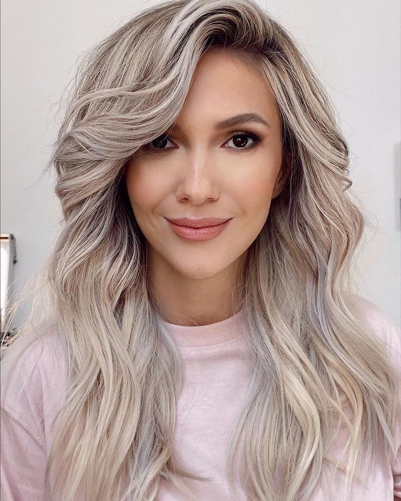 Adela Popescu, infectată cu COVID-19! Prezentatoare TV a făcut primele declarații despre starea de sănătate