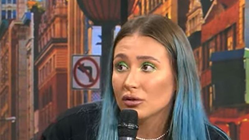 Emy Alupei, dezvăluiri  din copilăria sa! Artista a fost victima bullying-ului: &rdquo;Profesorii și colegii r&acirc;deau de mine&rdquo;