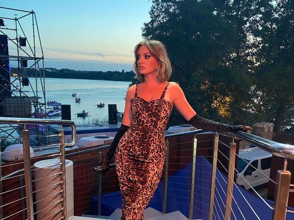 Alexandra Stan, primele imagini după ce soțul ei, Emanuel Necatu, a confirmat despărțirea! Artista a renunțat la verighetă