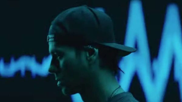 Enrique Iglesias a lansat piesa ”Pendejo”