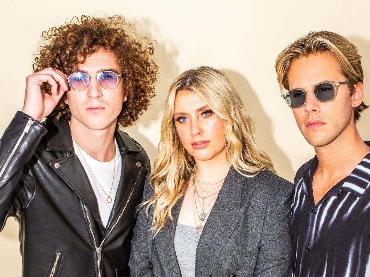 Ofenbach & Ella Henderson - Hurricane