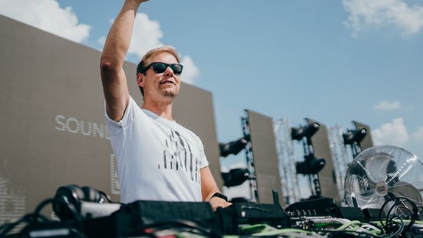Sound of Bucharest, cel mai mare solo show Armin van Buuren, s-a amânat! Când a fost reprogramat?!