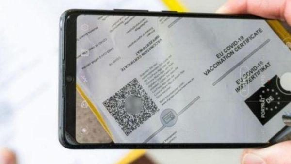 Dimineața Nebună | Olandezii, nevoiţi să arate certificatul verde dacă merg la toaleta unui local 