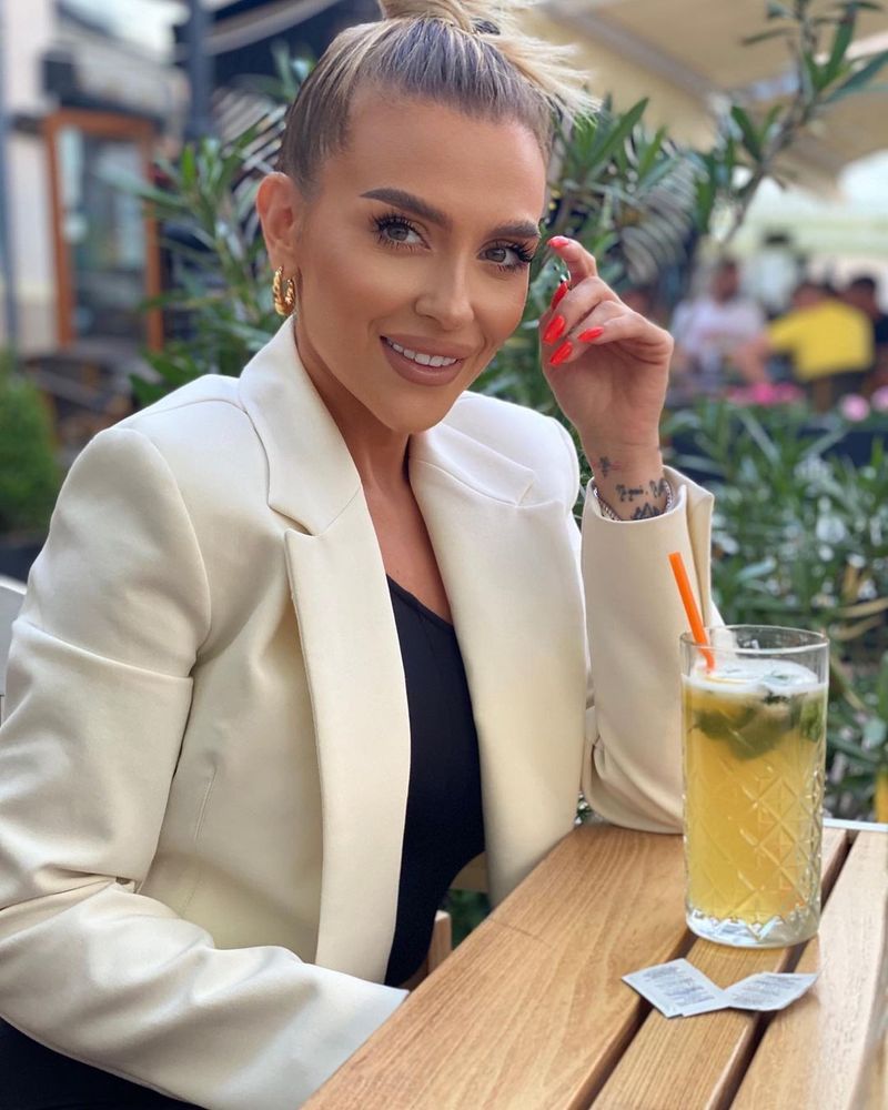 Oana Radu, dezvăluiri despre părinții lui Cătălin Dobrescu! Cum se înțelege fosta concurentă de la ”Bravo, ai stil!” cu socrii