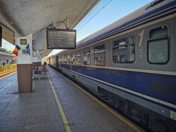 C&acirc;t costă să mergi &icirc;ntr-un vagon de dormit al CFR și ce condiții ai
